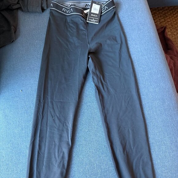 Base Legging - Picture 3 of 3